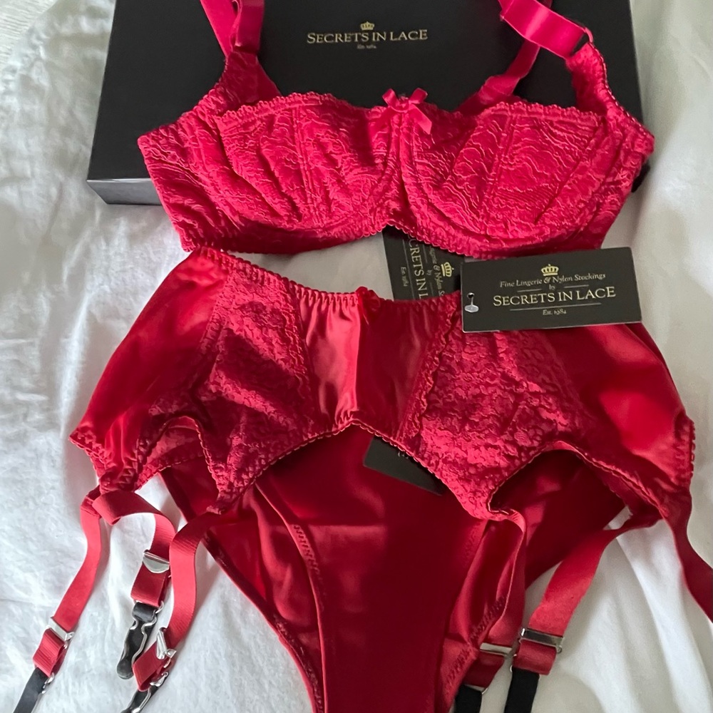 Red Lingerie Set